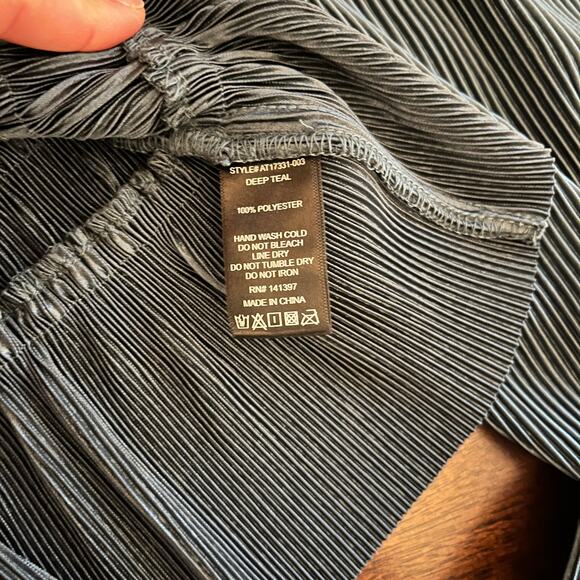 ASTR The Label Ziva Plisse Pleated Balloon Sleeve Peplum Top Deep Teal Size S - Picture 7 of 7